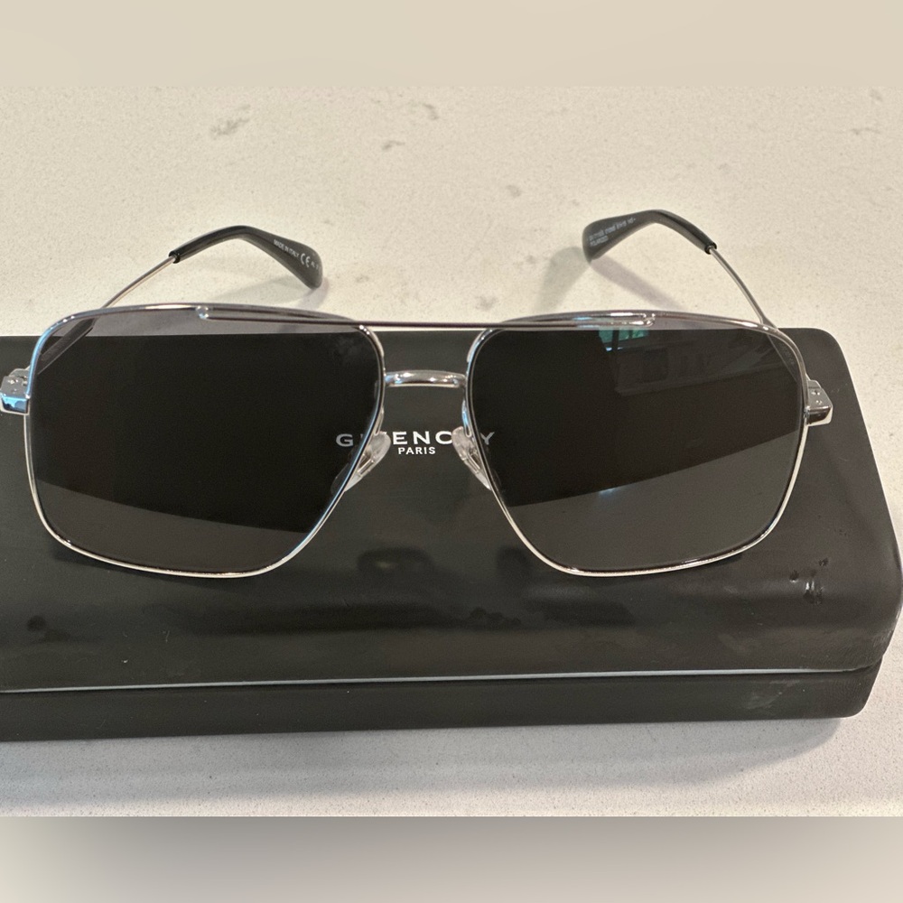 GIVENCHY SUNGLASSES, 55 MM